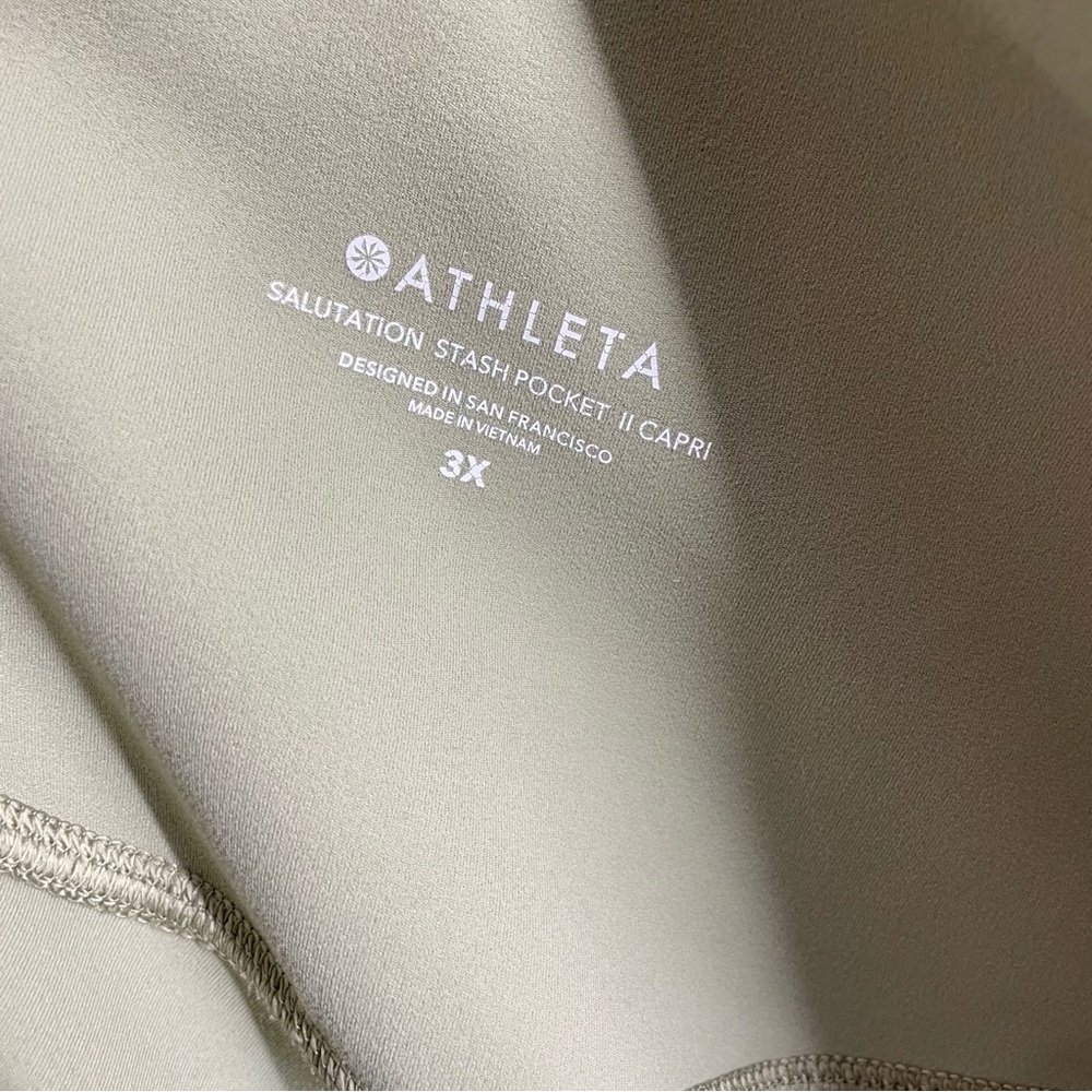 Athleta Salutation Stash Pocket II Capri Pant Eucalyptus Green size 3X - Picture 10 of 12